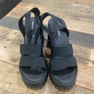 Steve Madden Sohoo Black FABR new size 7.5